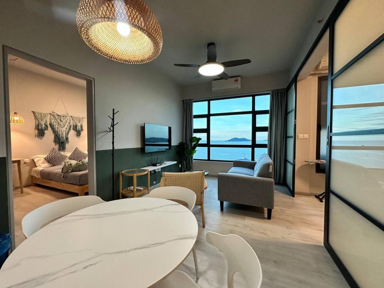 Two-Bedroom Deluxe Apartment with Ocean View