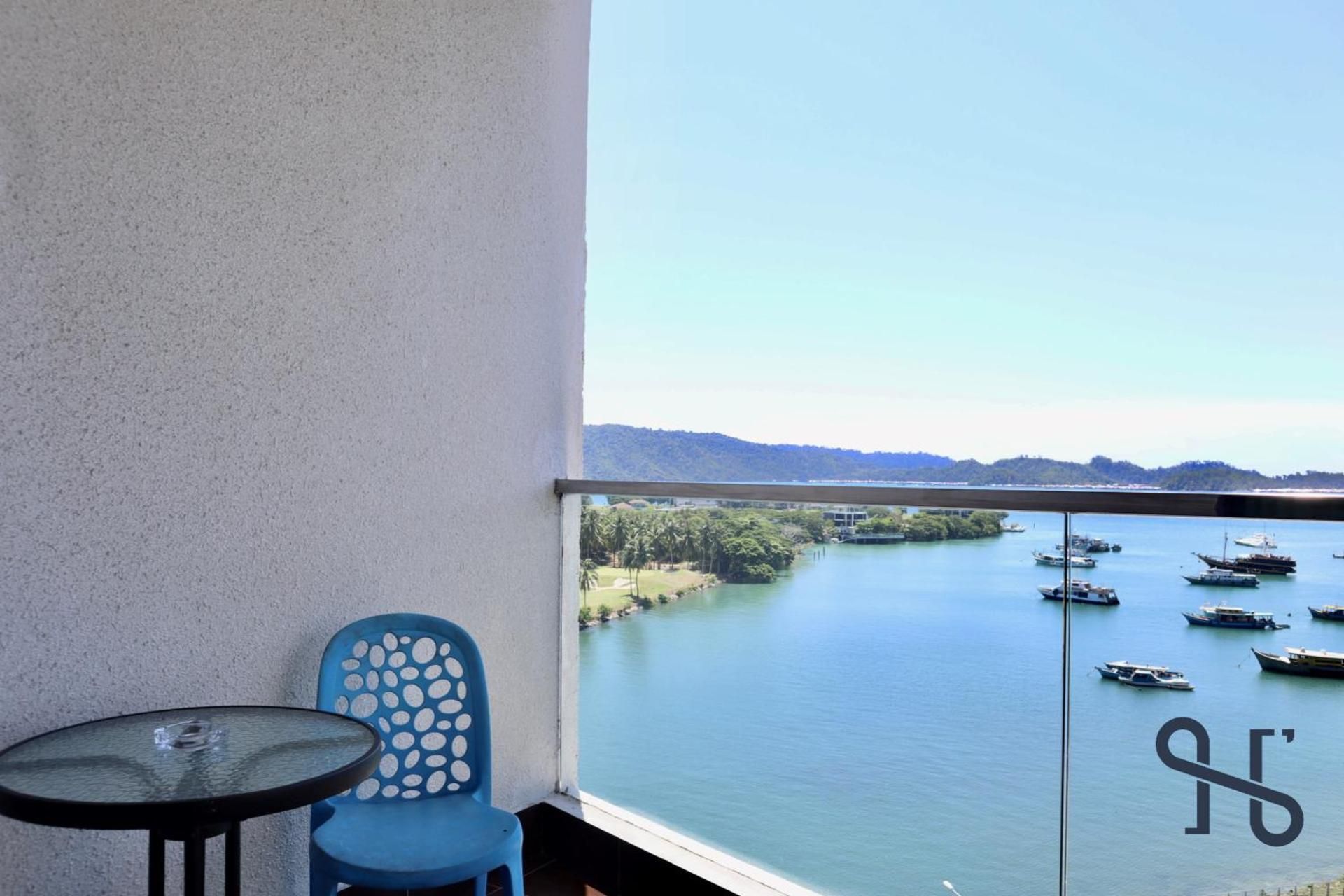 Apartment with Sea View