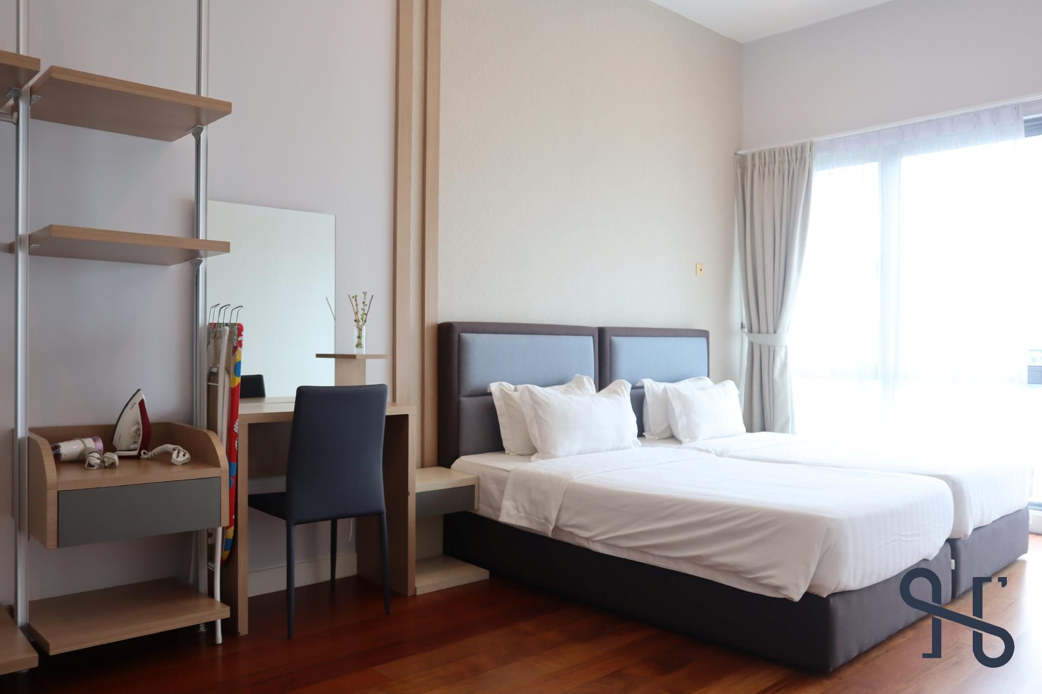 3-Bedroom Sea View Apartment