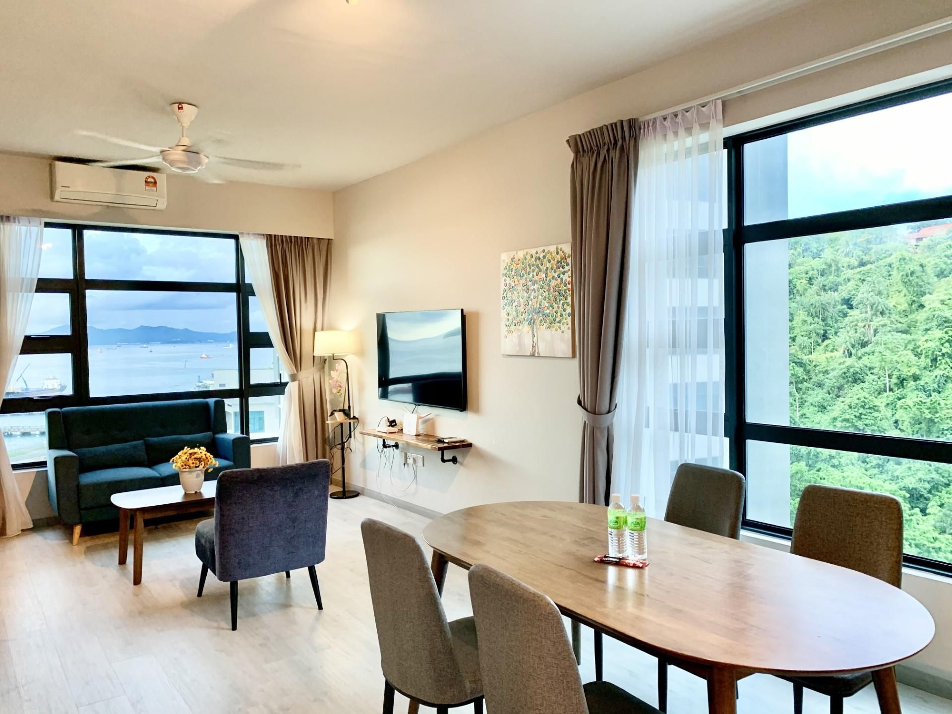 2-Bedroom Ocean View Family Suite