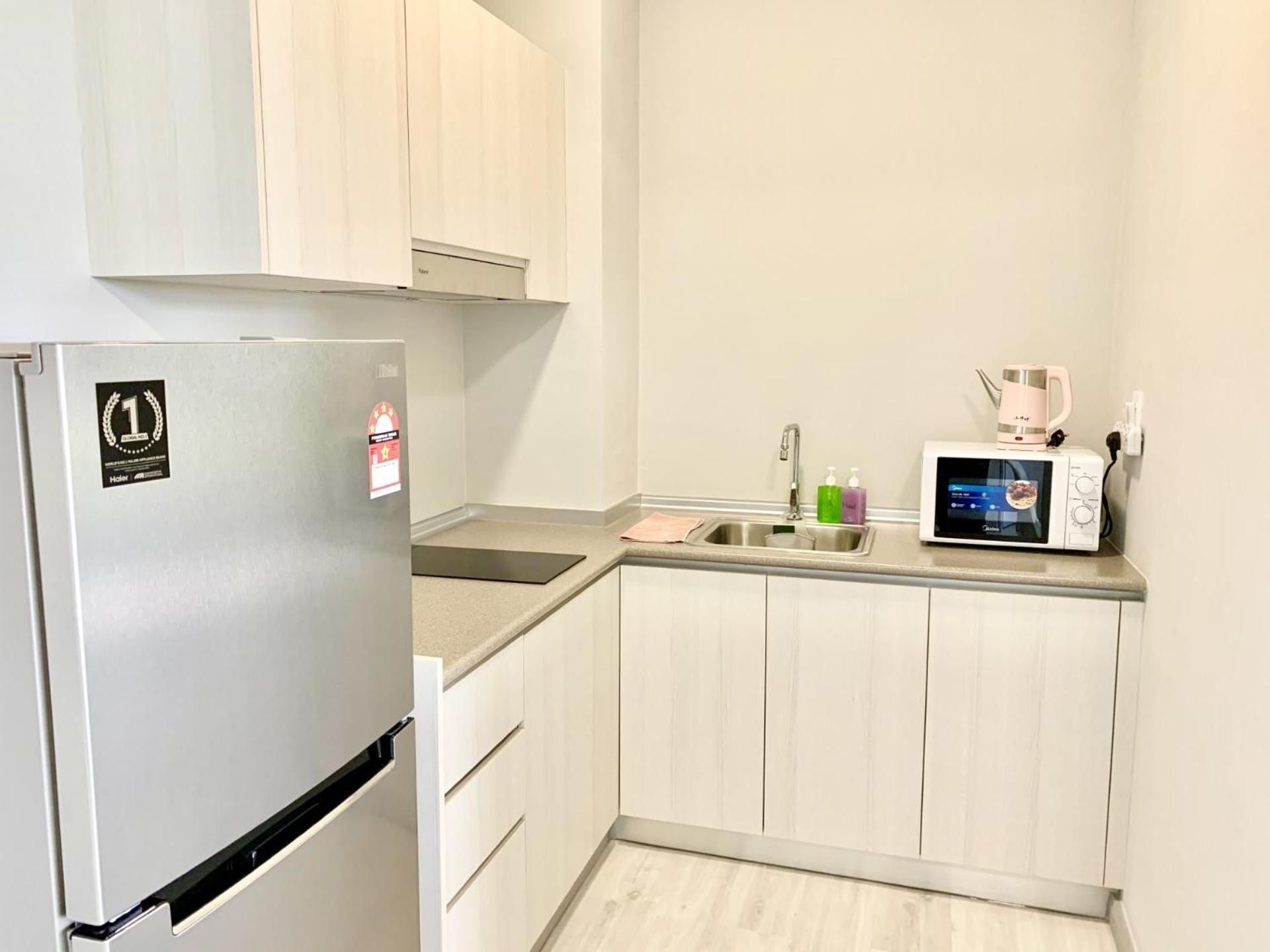 DELUXE APARTMENT