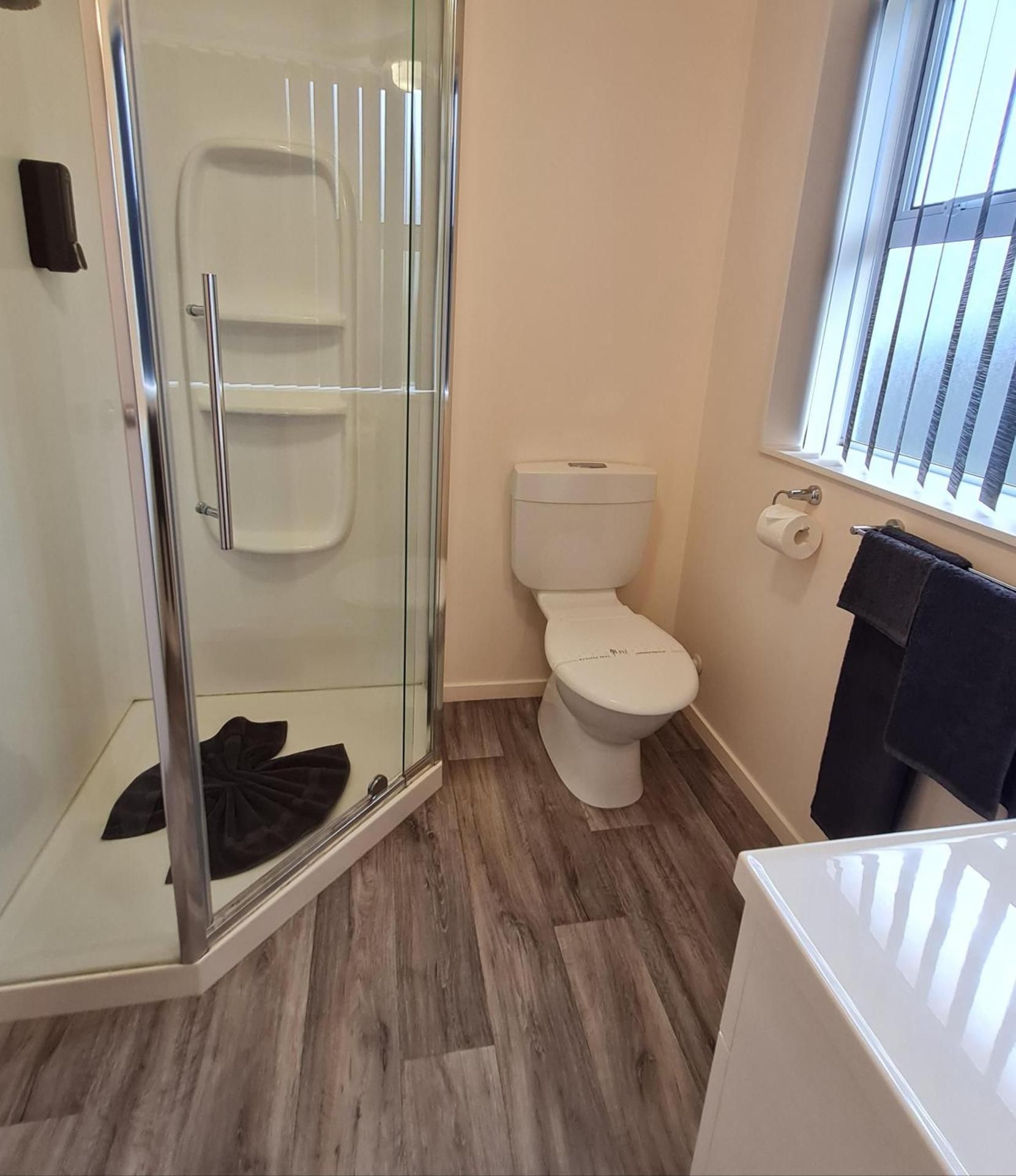 Avenue Heights Motel Large Studio 2