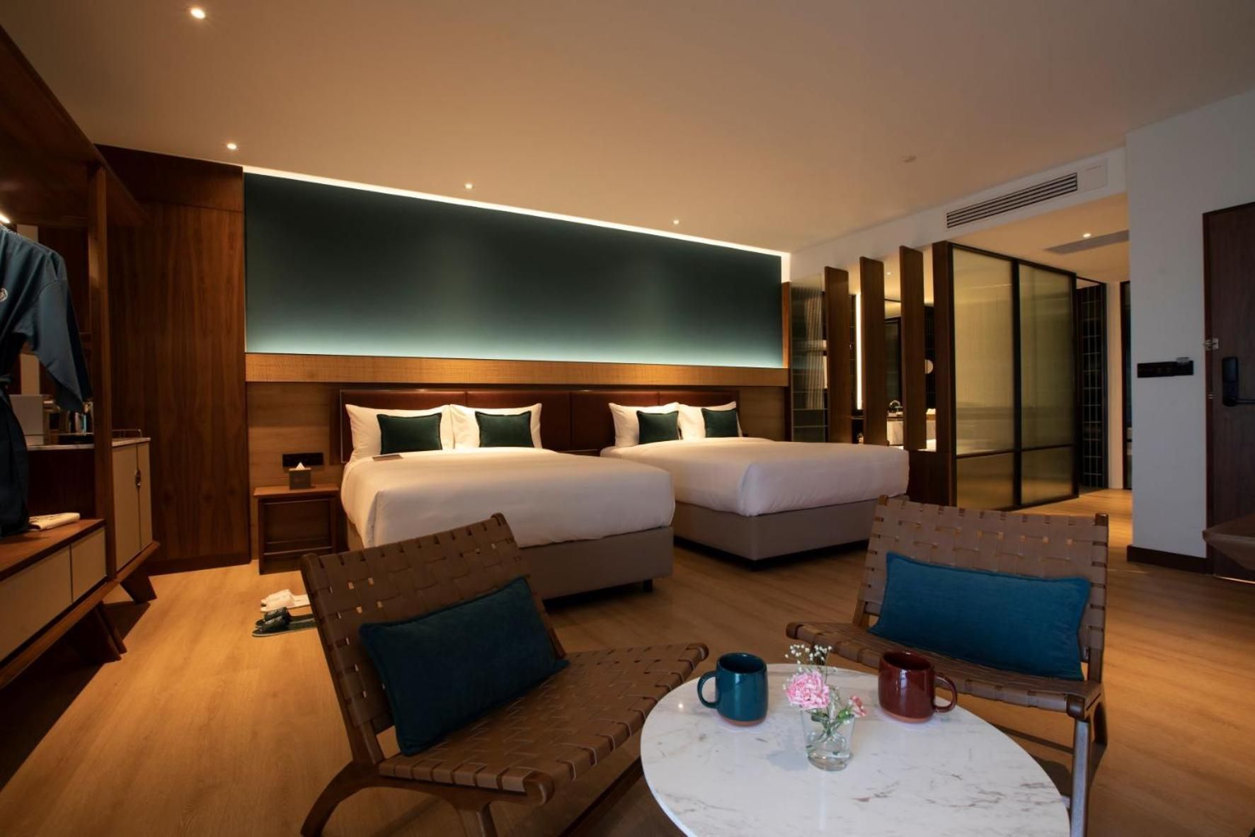 Green Luxury Bedroom