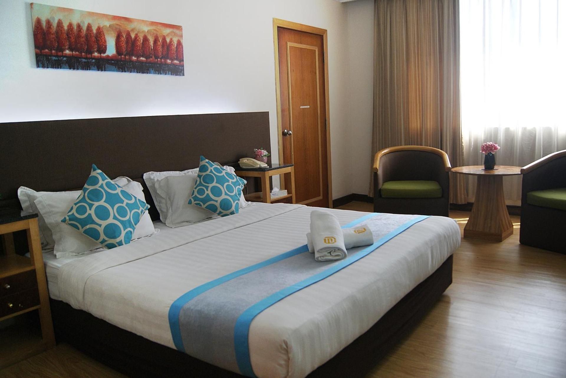 Deluxe - King Bed