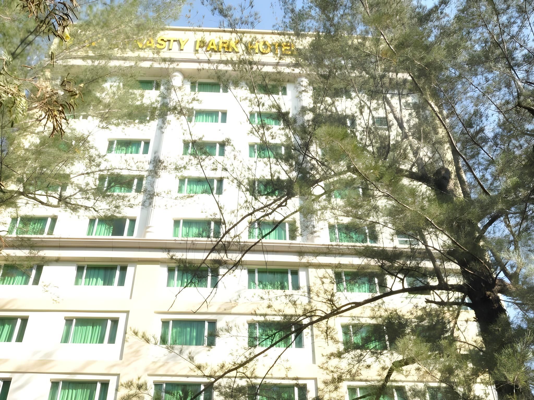 Tang Dynasty Park Hotel