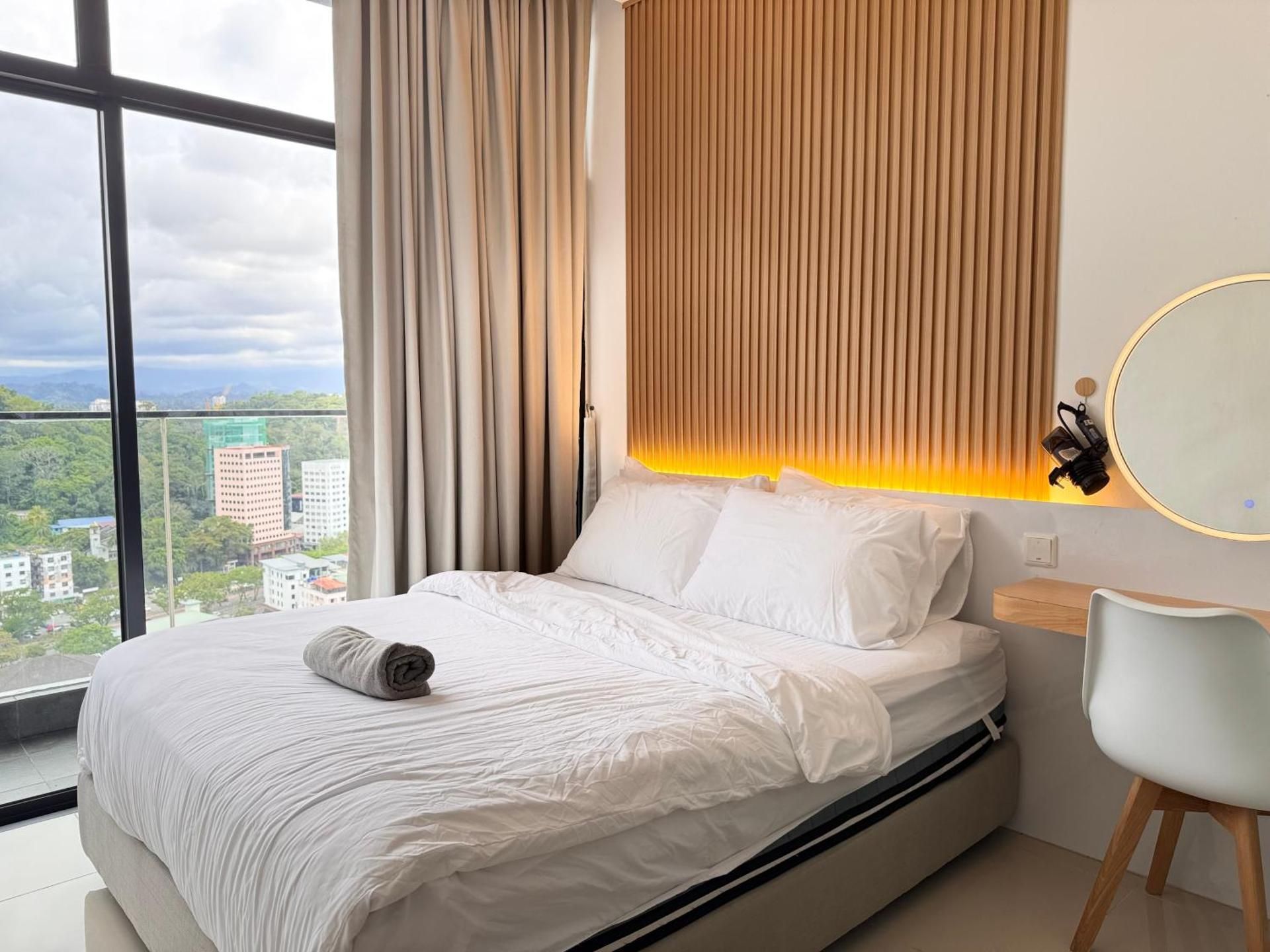 Superior Apartment with City View