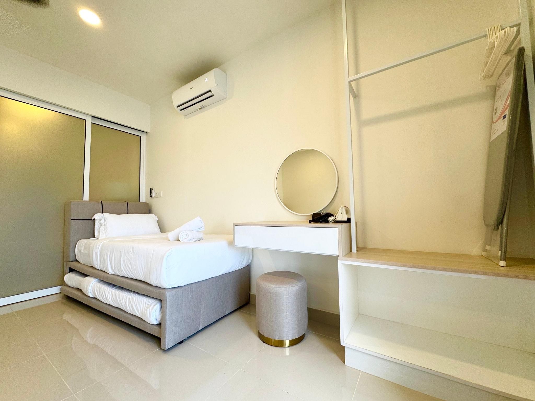 Sea Breeze Deluxe Room