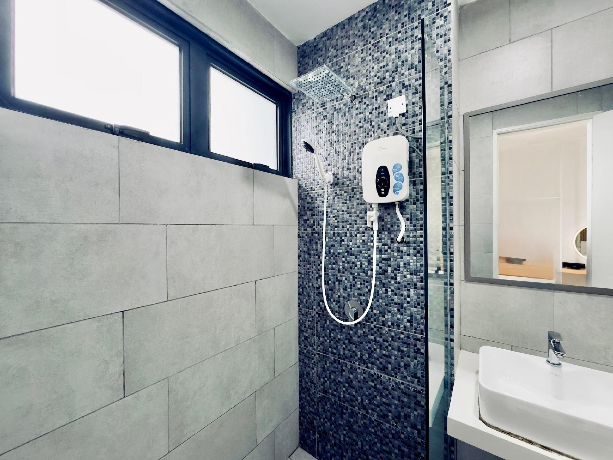Sea Breeze Suite