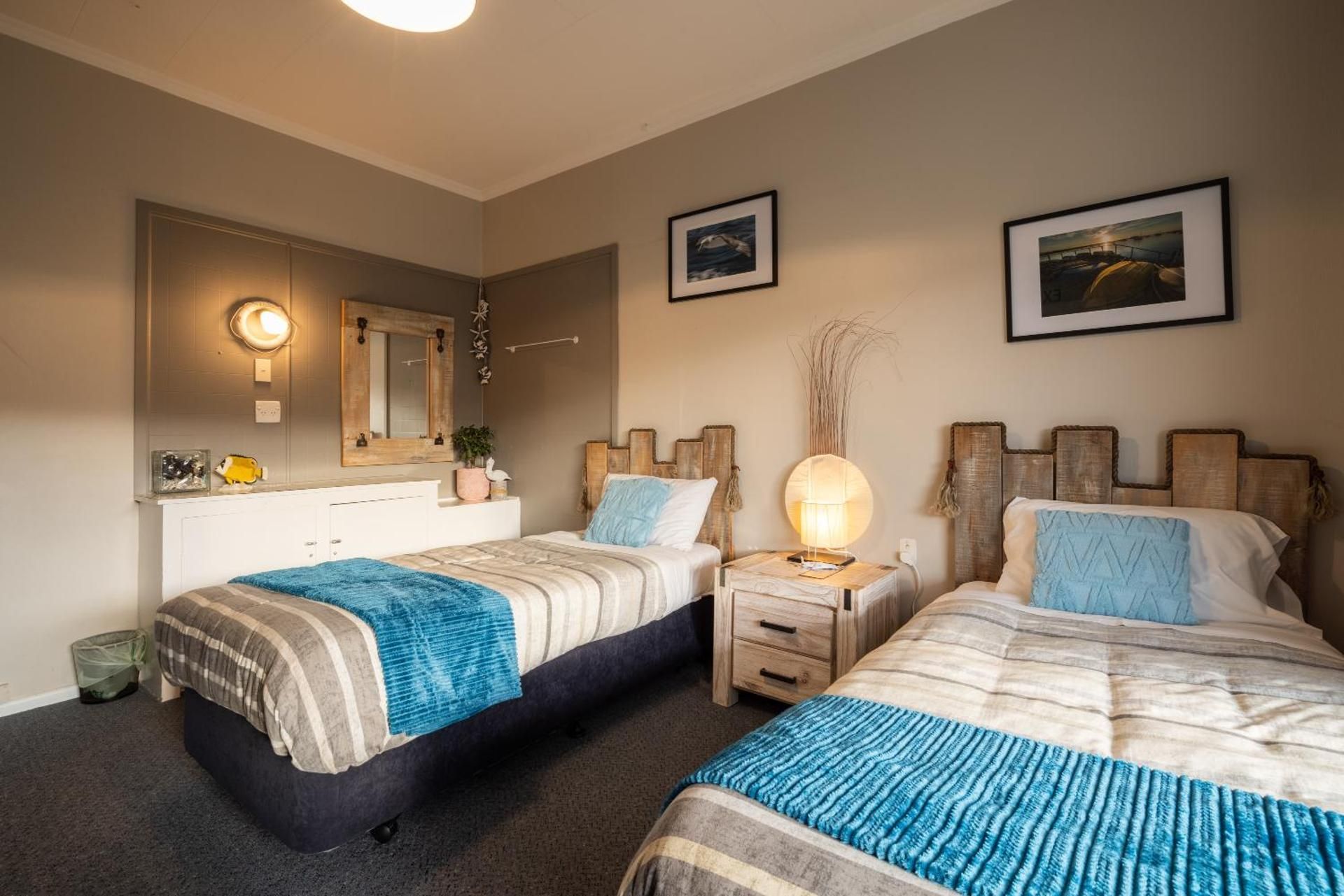 Quadruple Room with Shared Bathroom