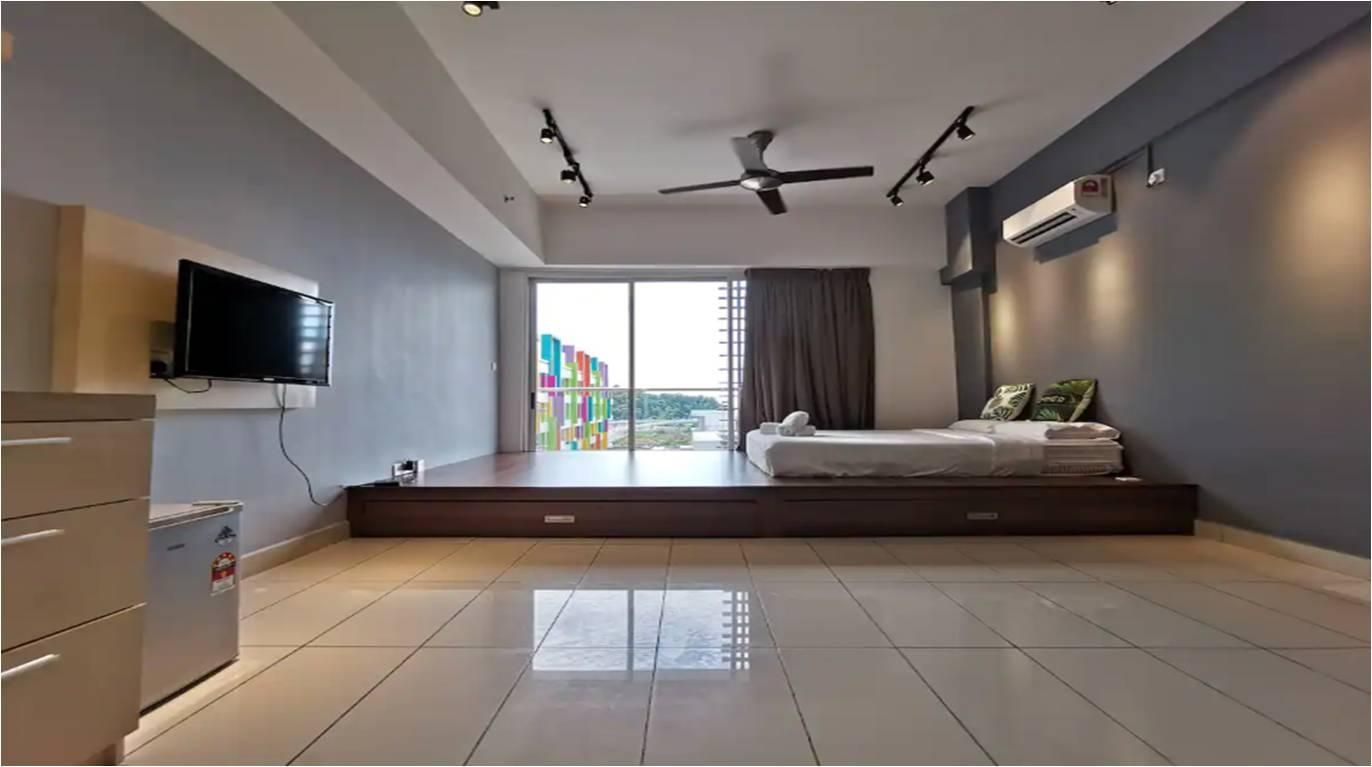 Apartment with Balcony