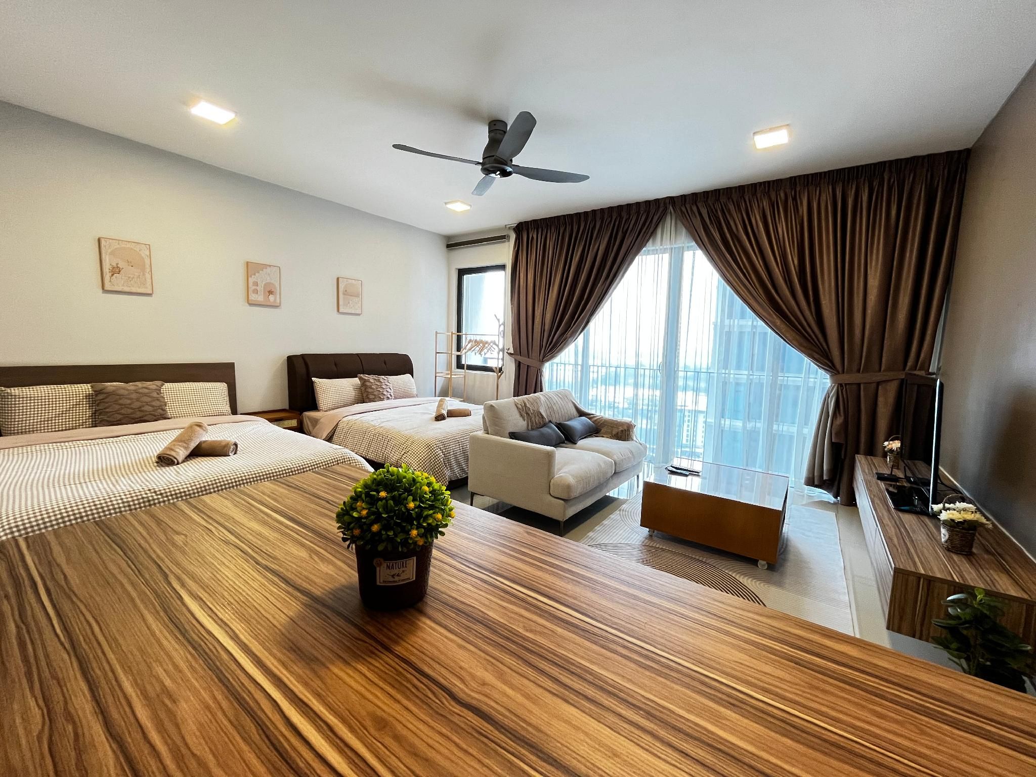 Deluxe Queen Room with Two Queen Beds