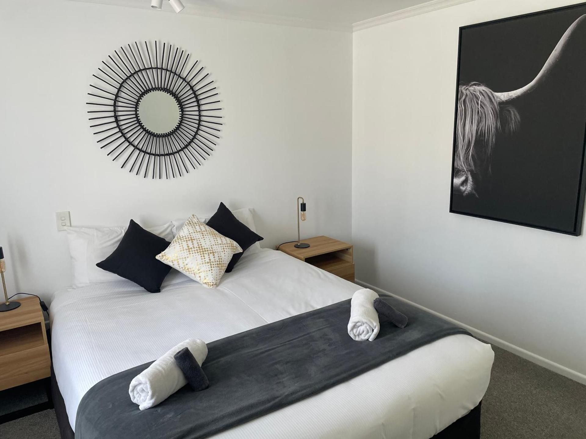 Deluxe Two Bedroom Apartment