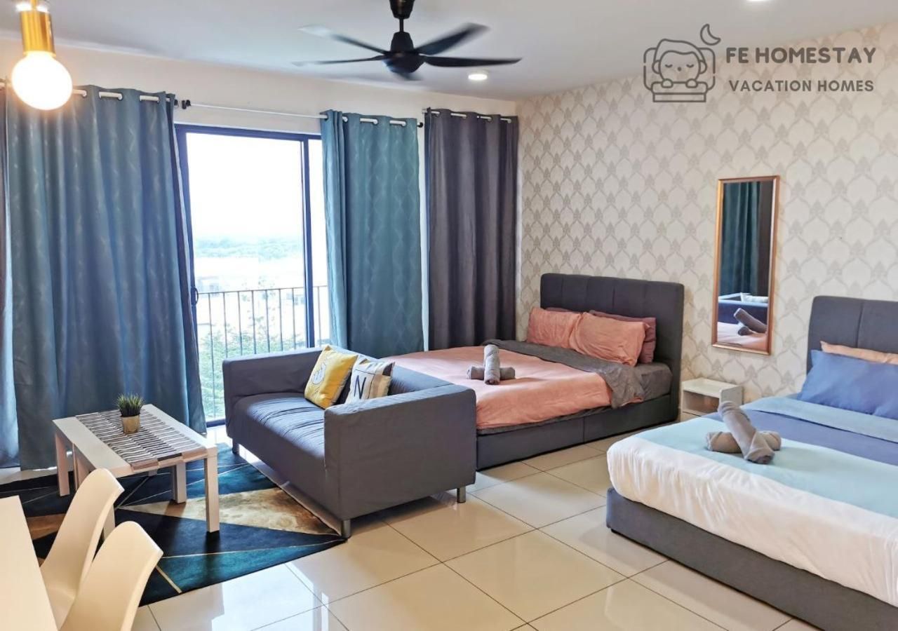 Deluxe Suite Twin Bed
