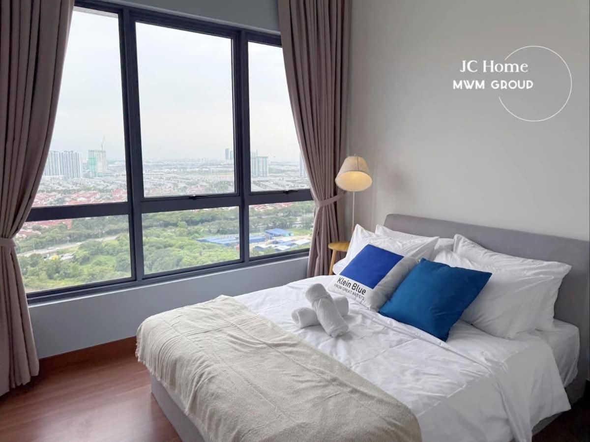 Three-Bedroom Apartment with View
