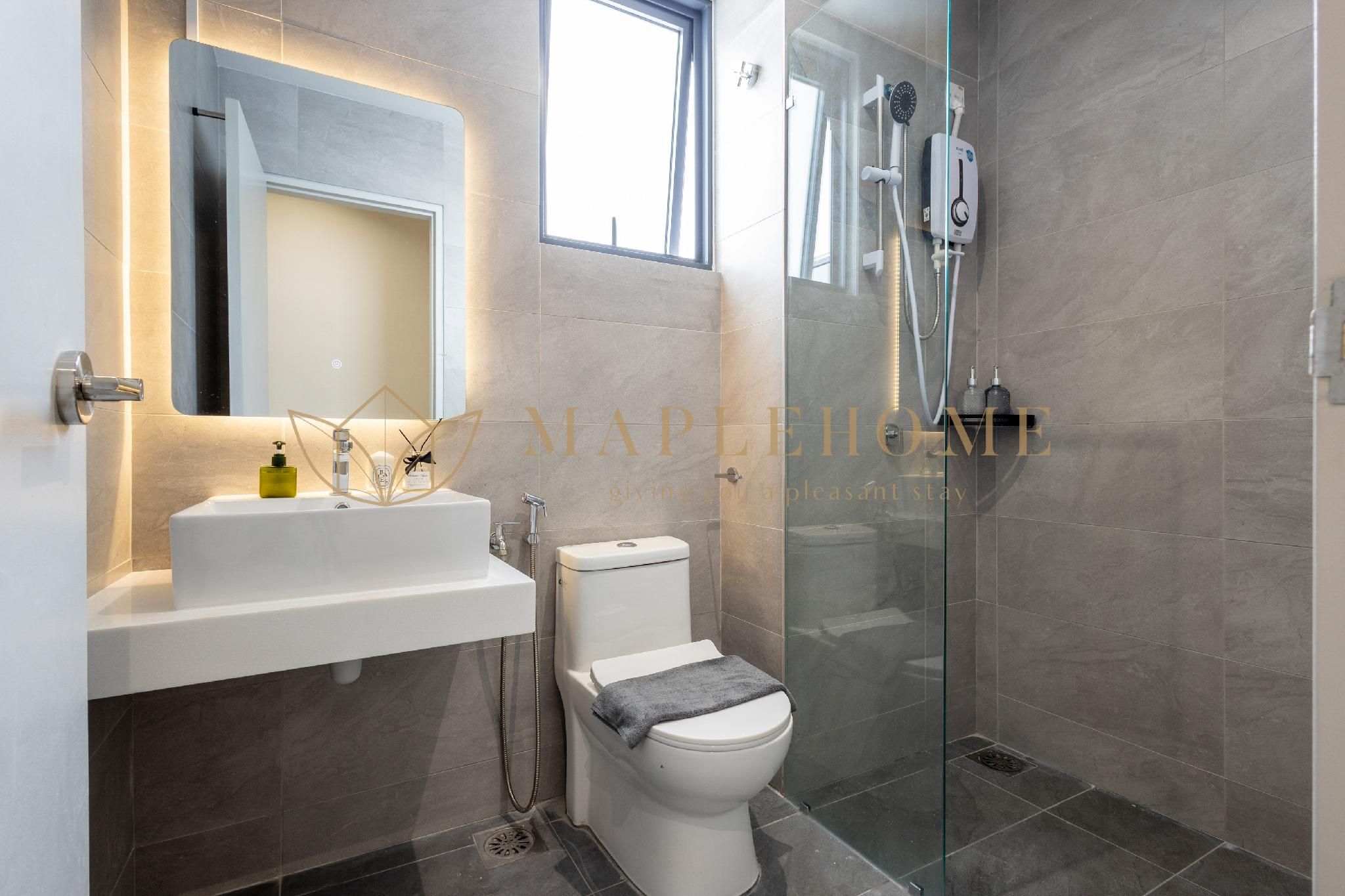 Deluxe Three-Bedroom Suite