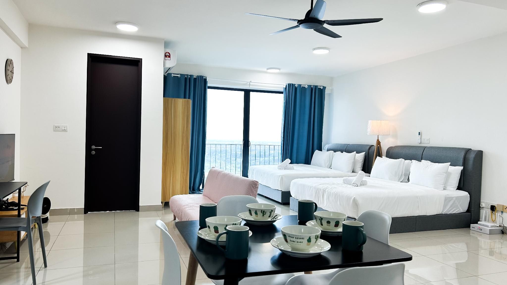 Deluxe Studio Apartment