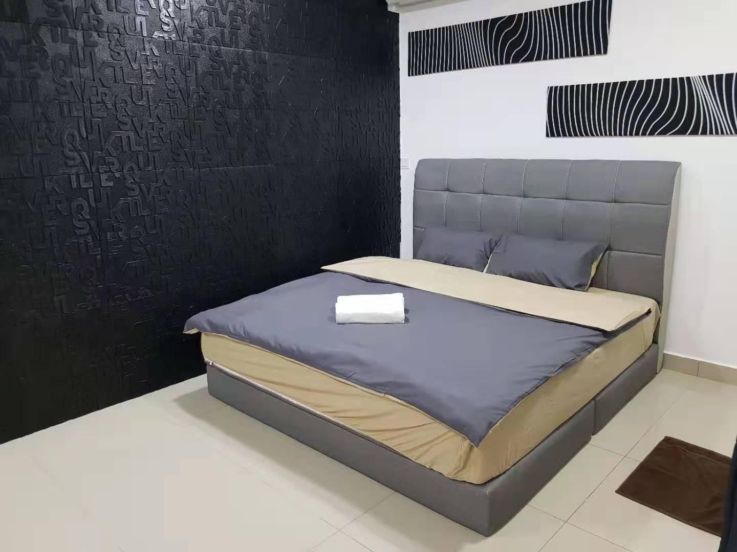 2 Bedroom Family Room