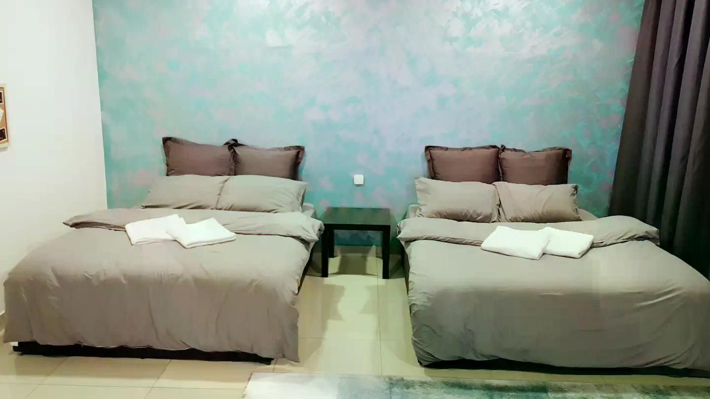 Deluxe 2 Queen Beds Smoke Free