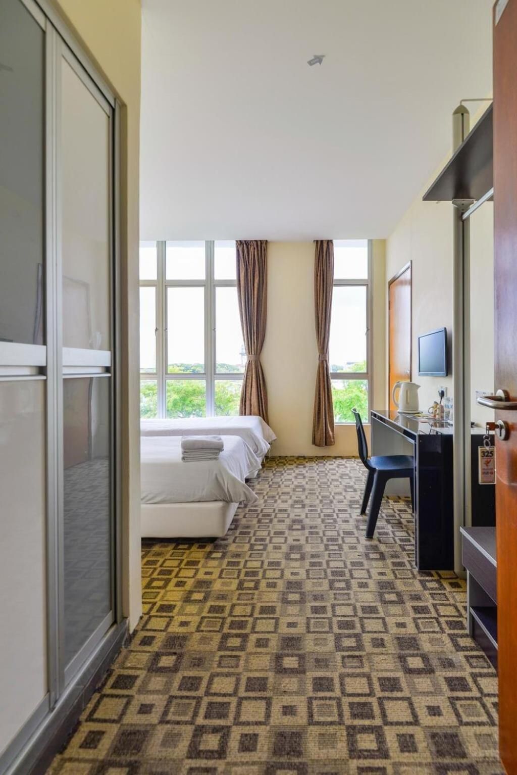 Twin Sharing Room
