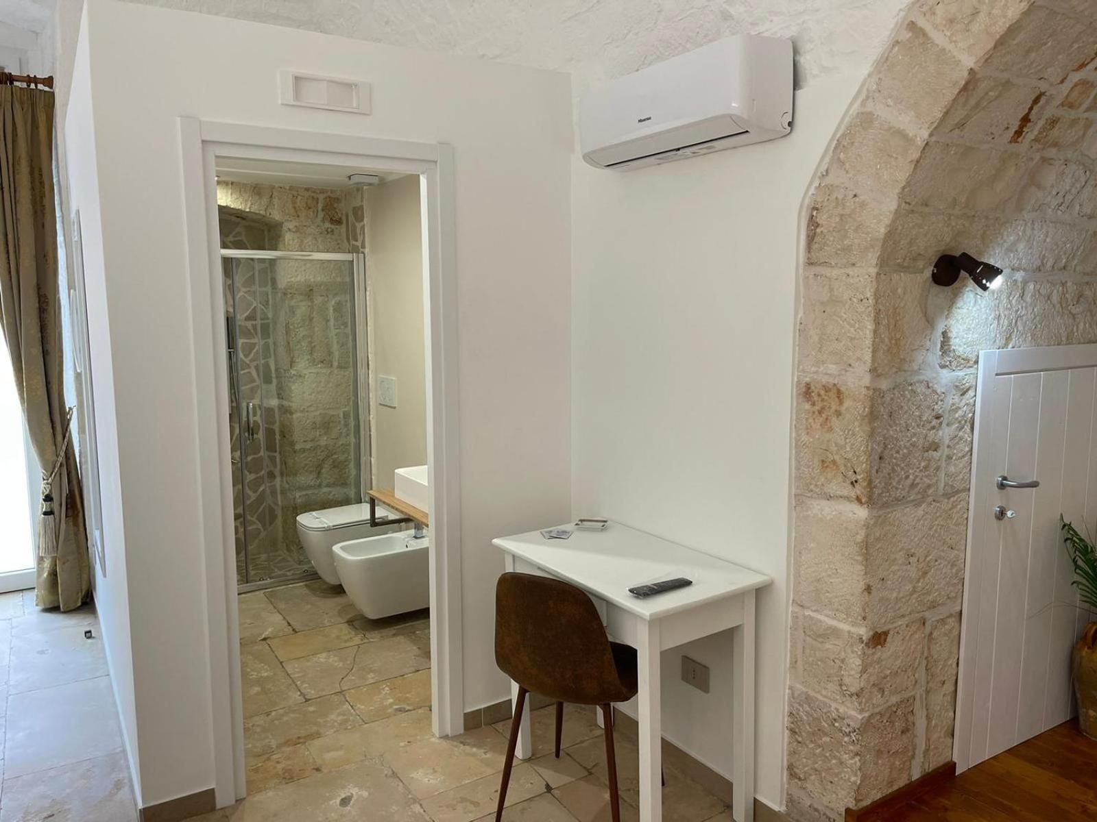 Casa Mariu Deluxe Suite with Spa Bath 2