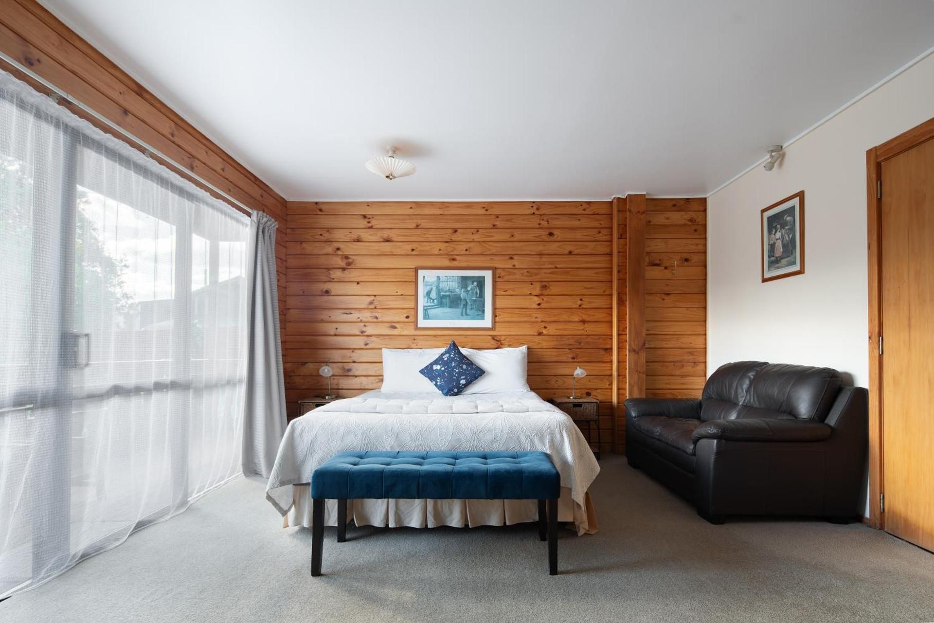 Double Room with Spa Bath