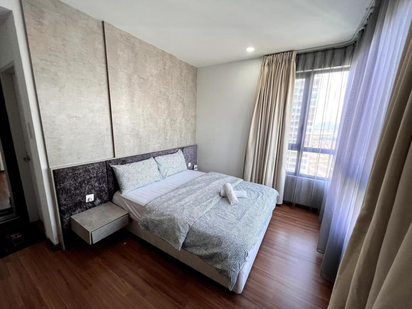 Two-Bedroom Apartment with Balcony