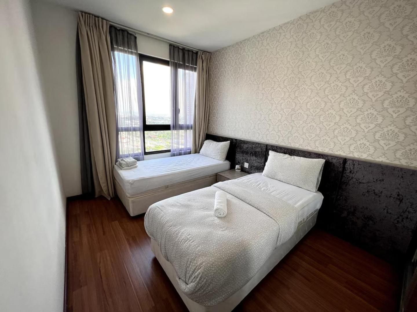 Two-Bedroom Apartment with Balcony