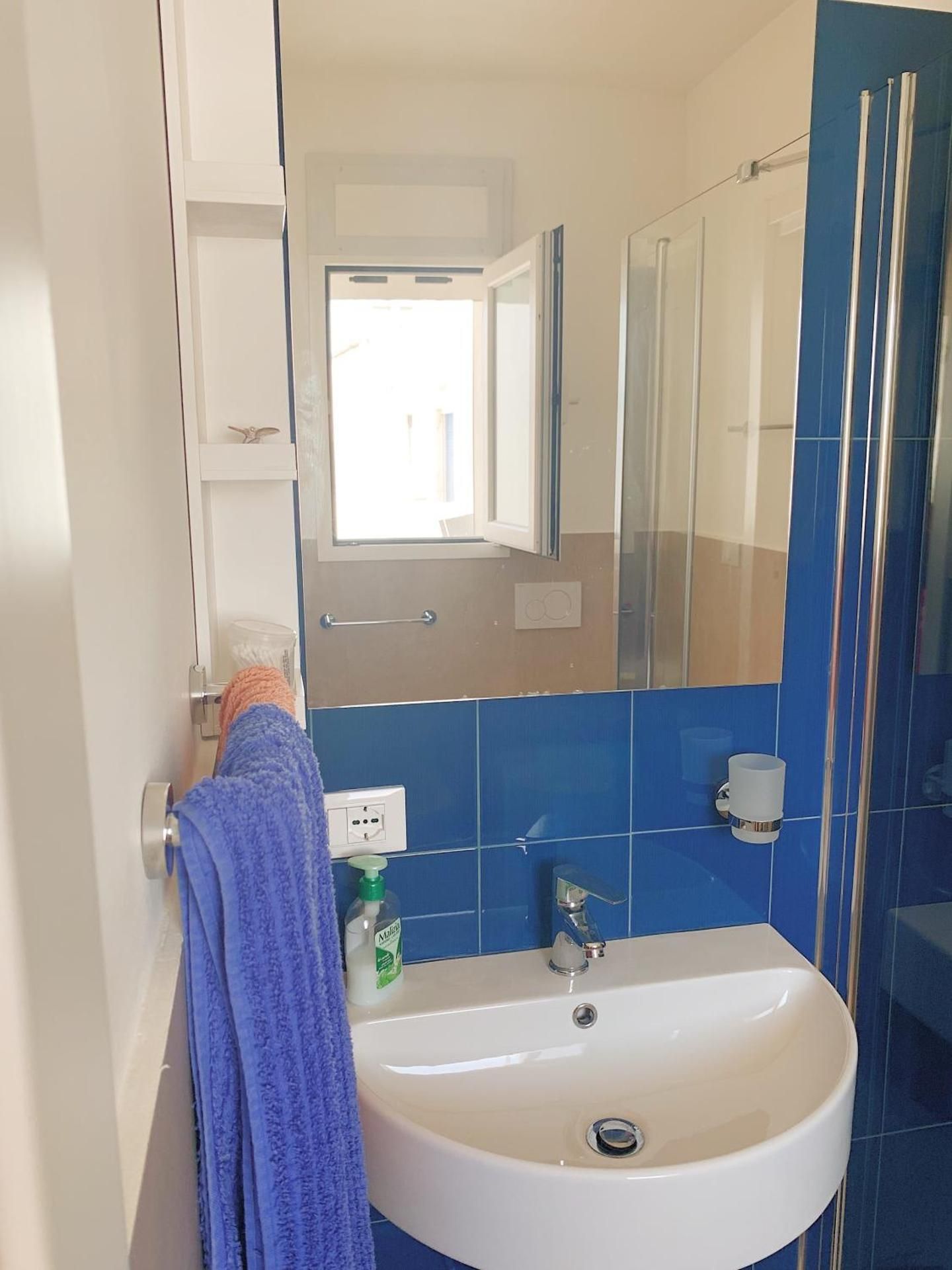 Twin Room with Private Bathroom