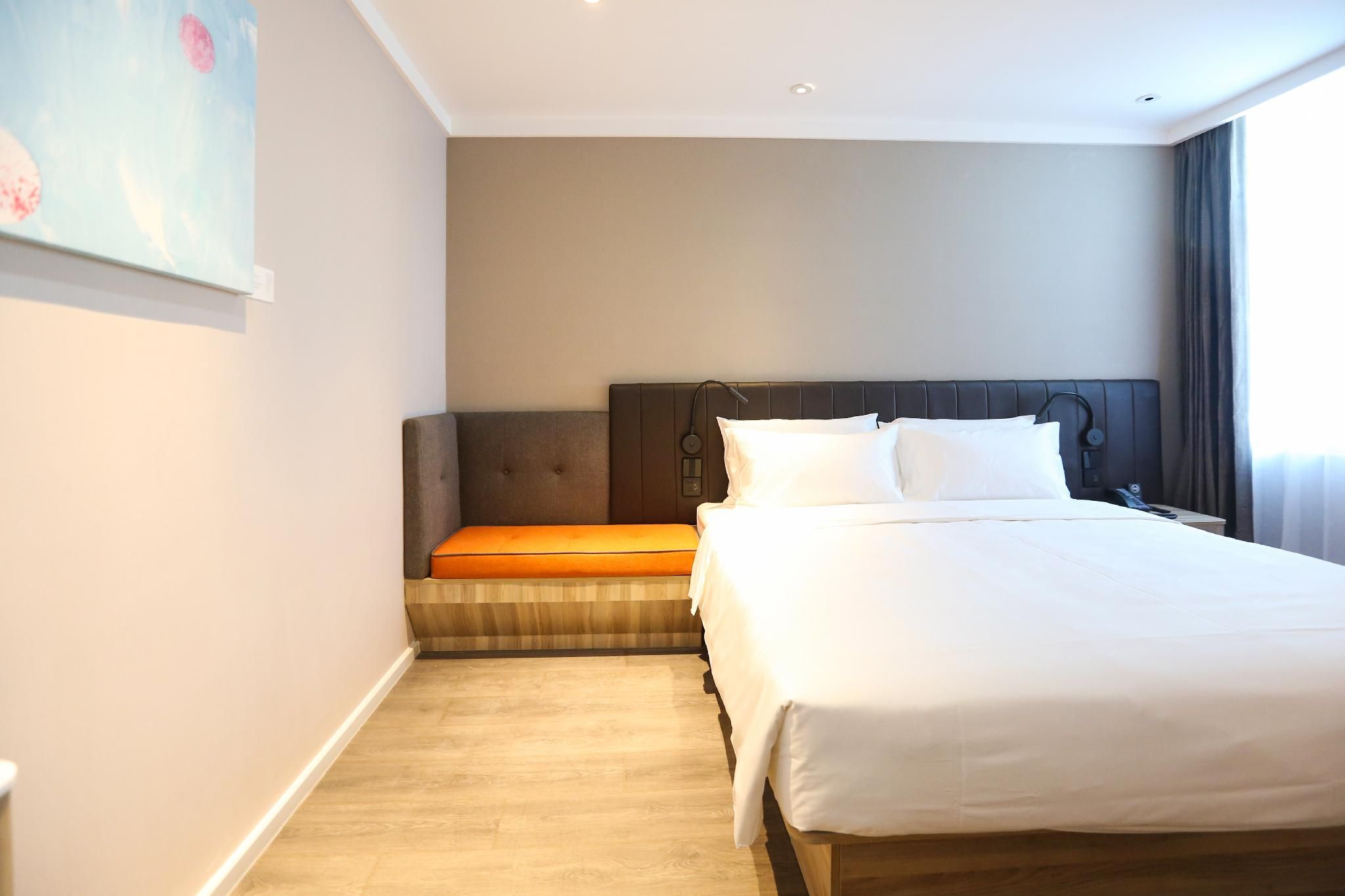 Huazhu - Superior BedRoom