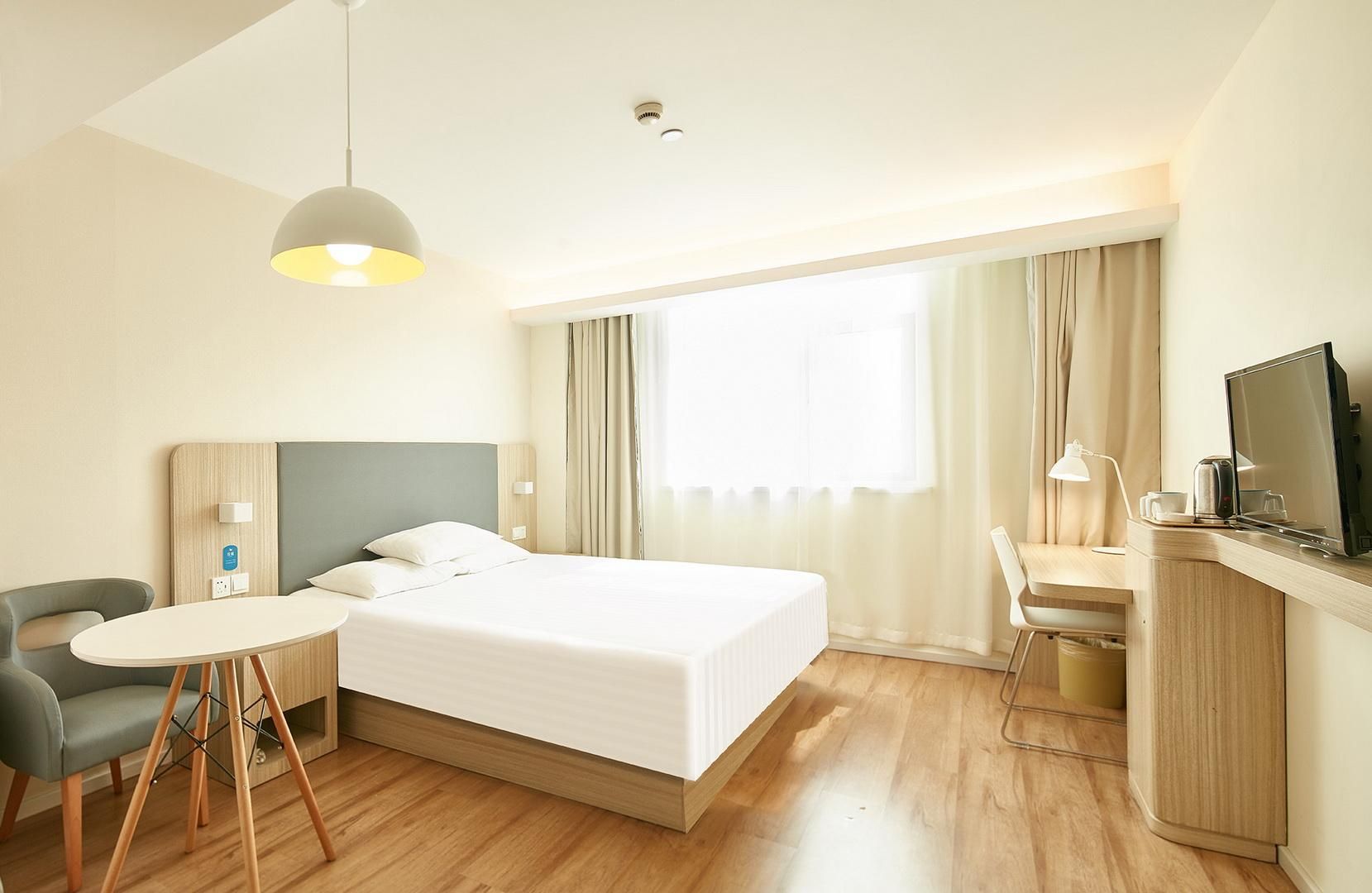 Huazhu - Superior BedRoom