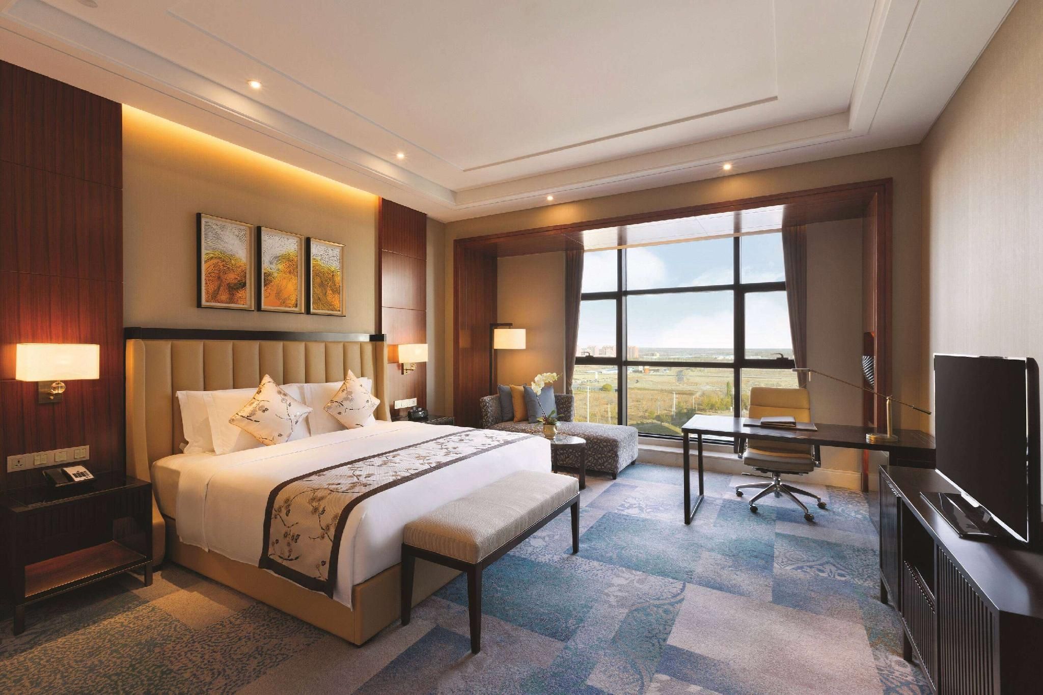 Deluxe Room with 1 King Bed Smoking