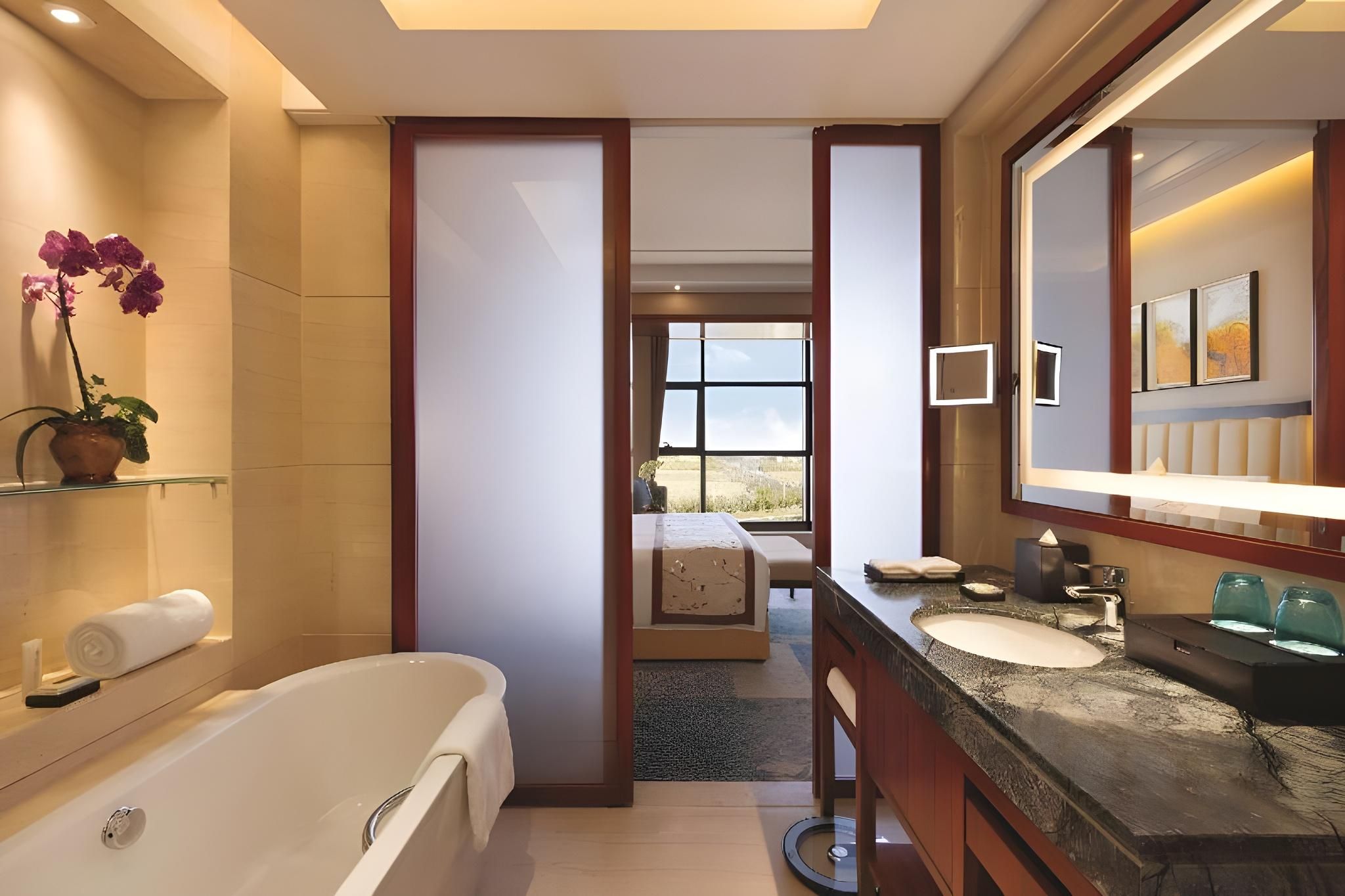 Presidential Suite with 1 King Smoking