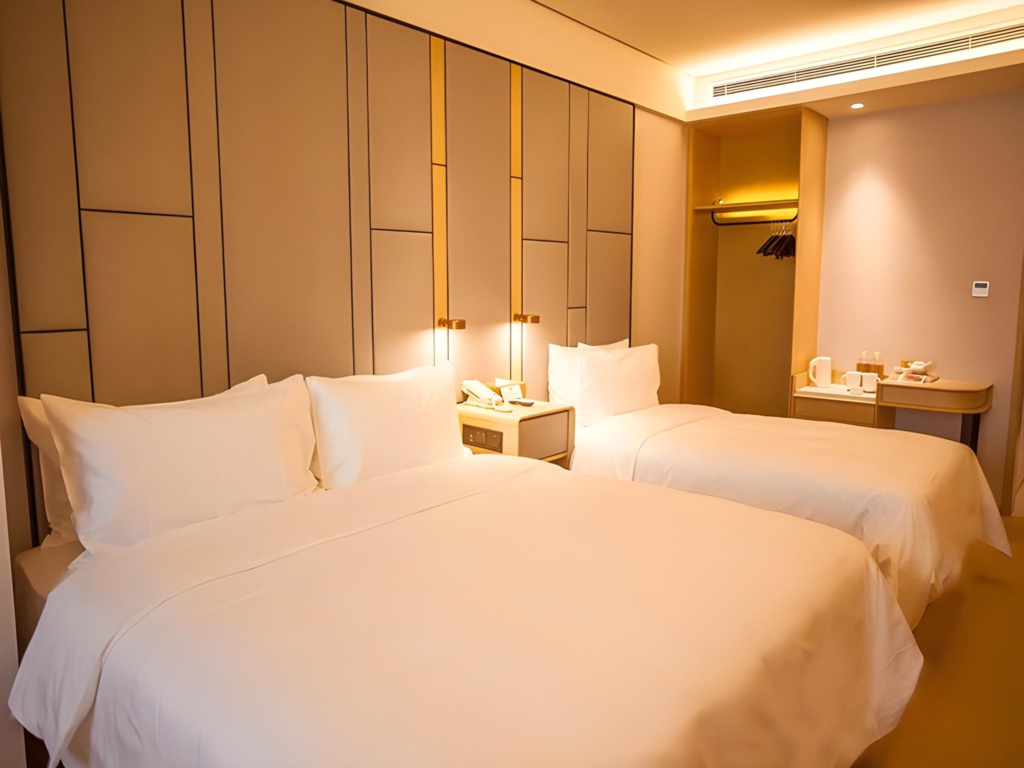 Huazhu - Family Room