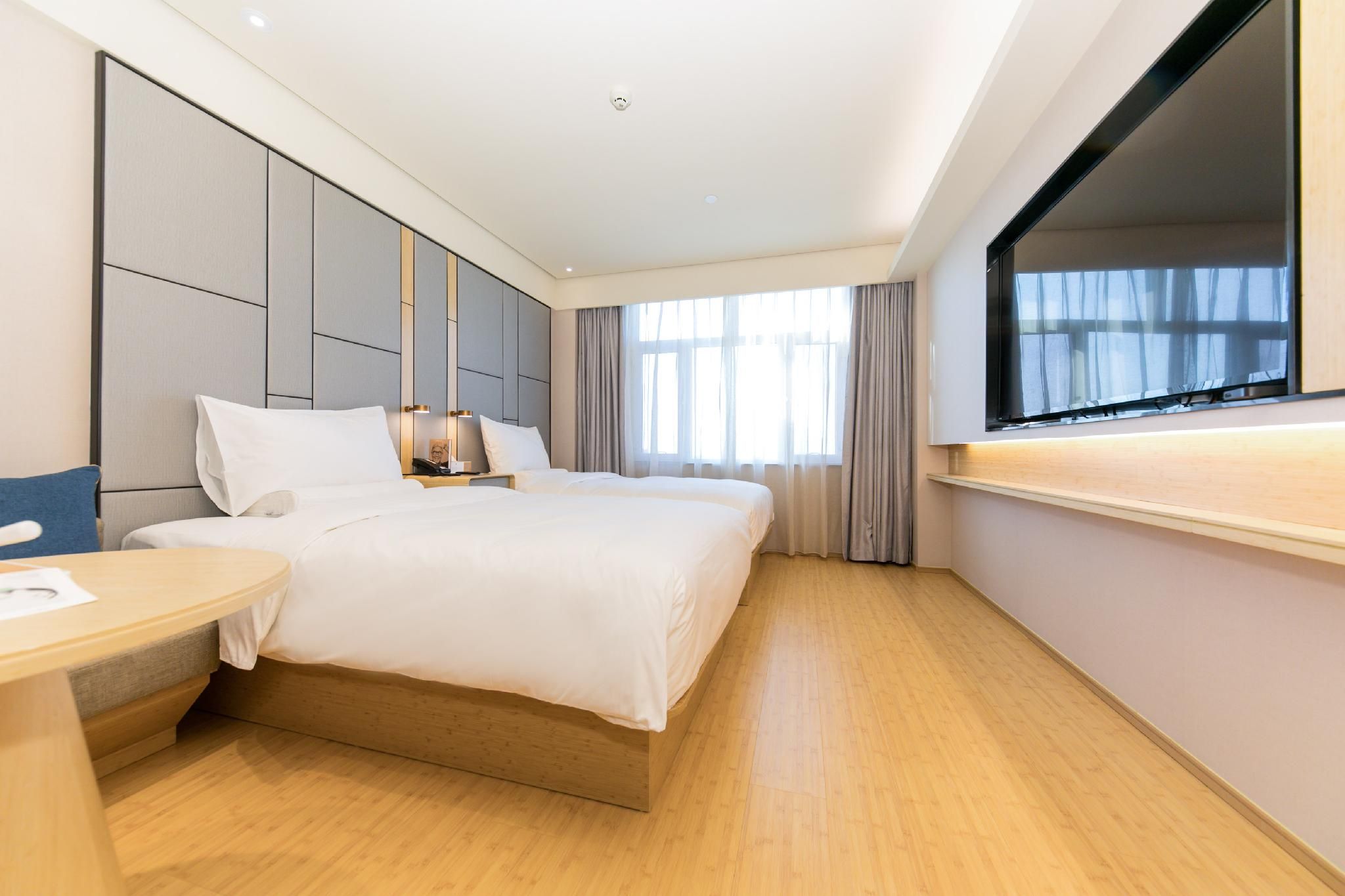 Huazhu - Family Room