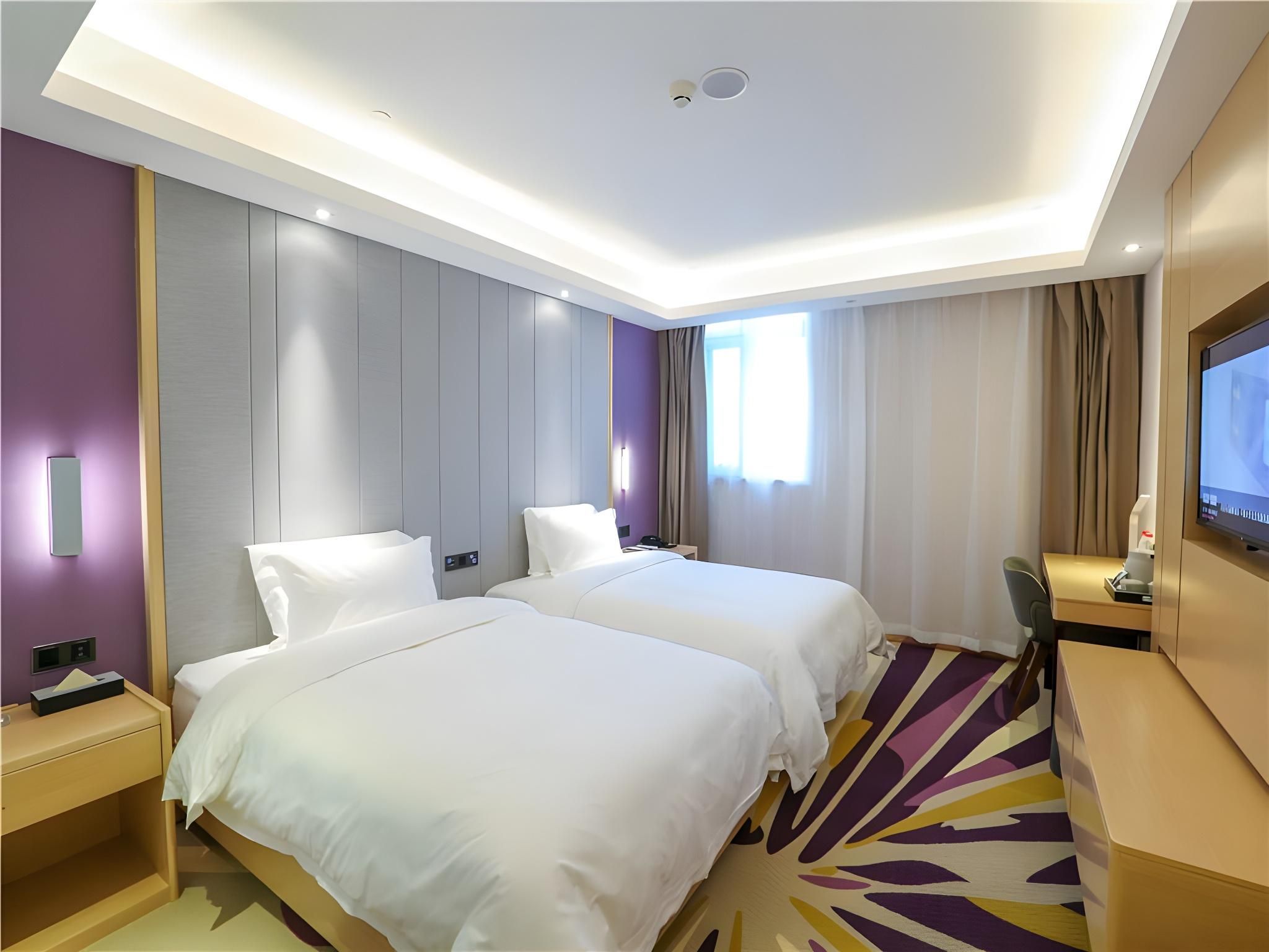 Twin Deluxe Room