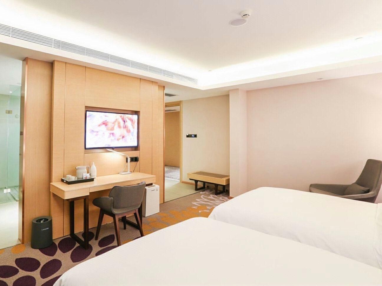 Executive Twin Bed Room