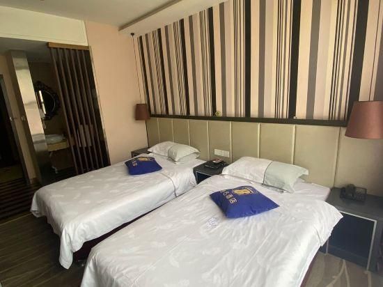 Twin Bussiness Room