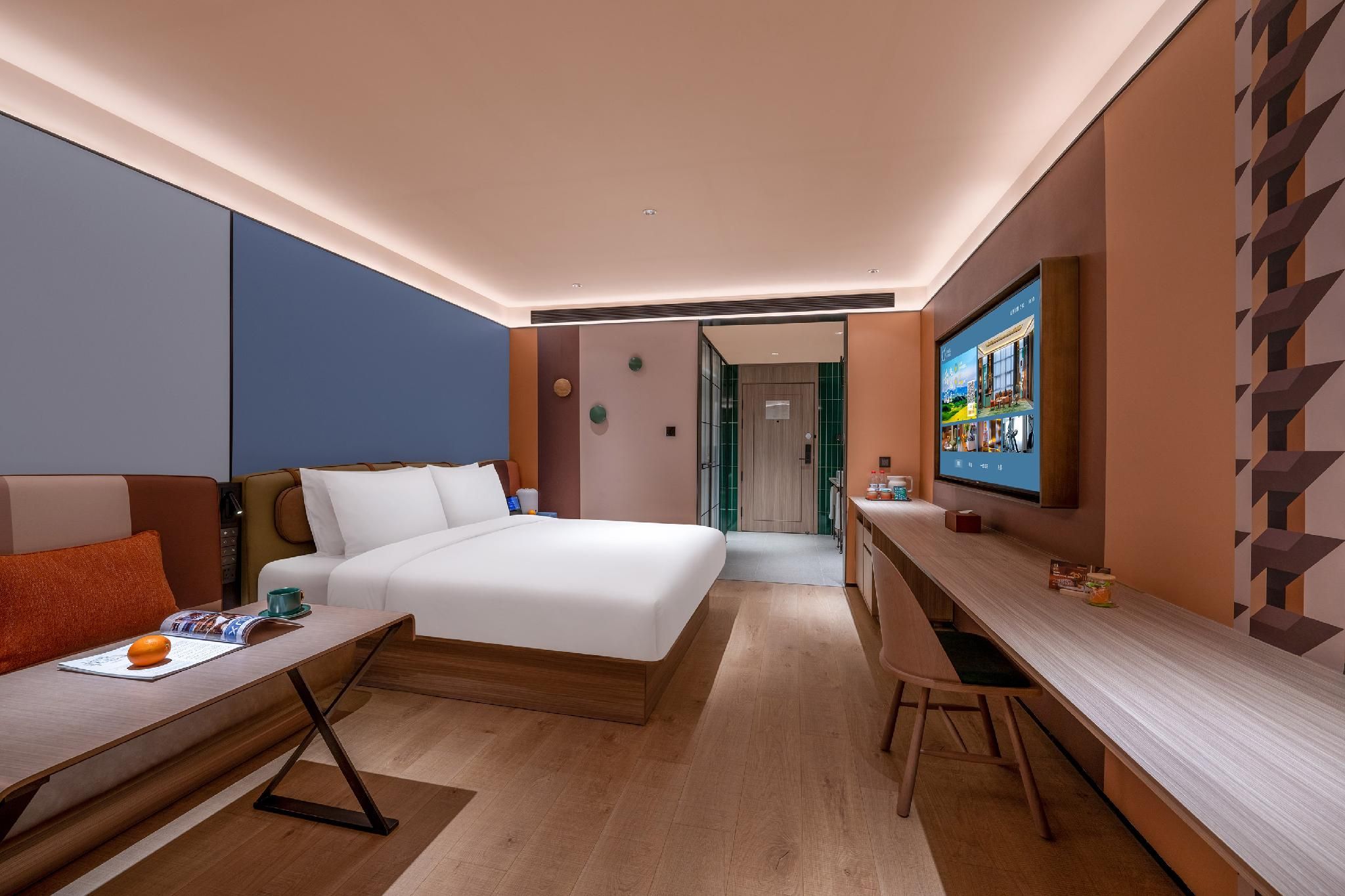 Huazhu - California Sunshine Deluxe 1 Bed Room