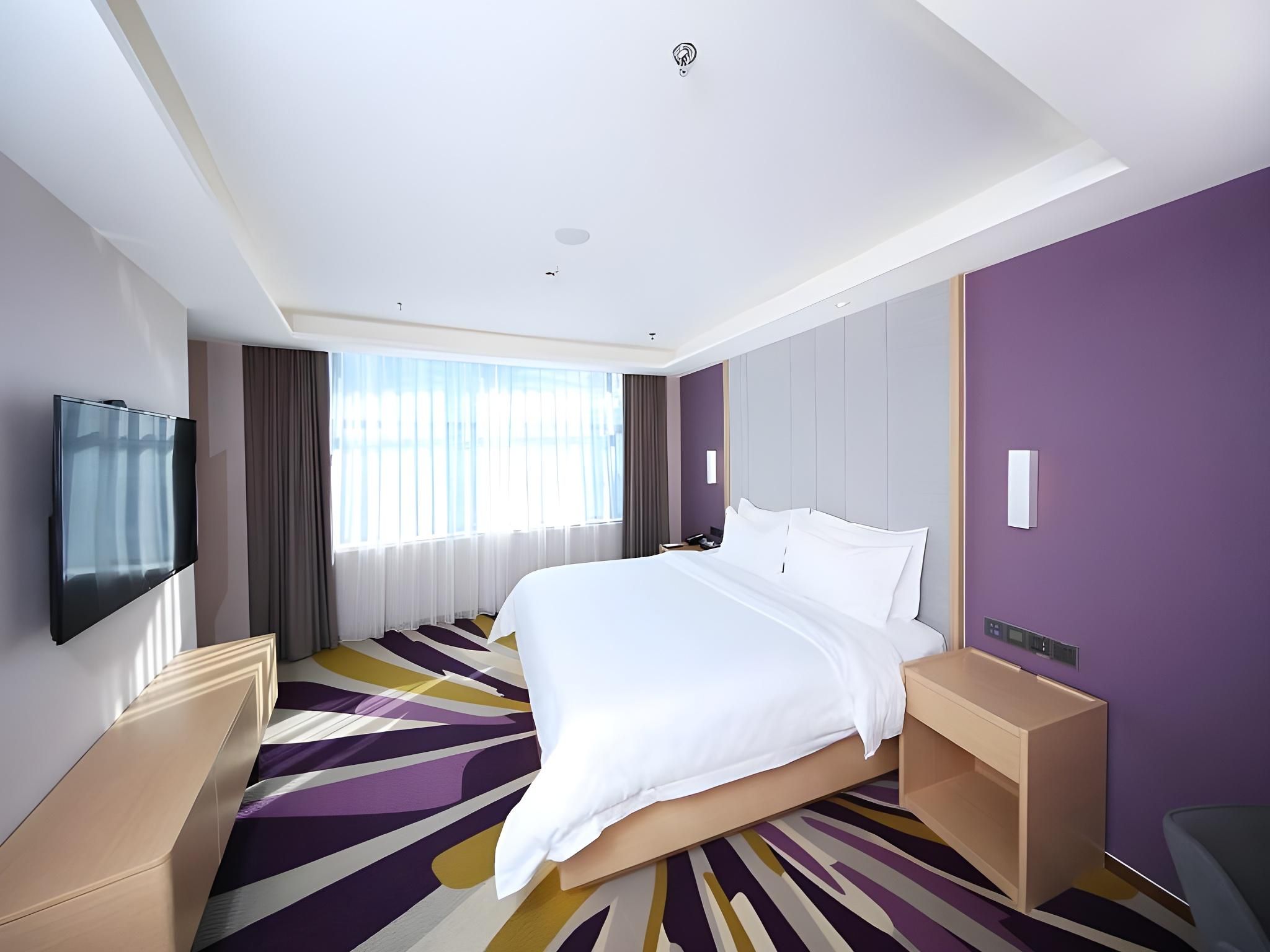 WH - Deluxe Bed Room