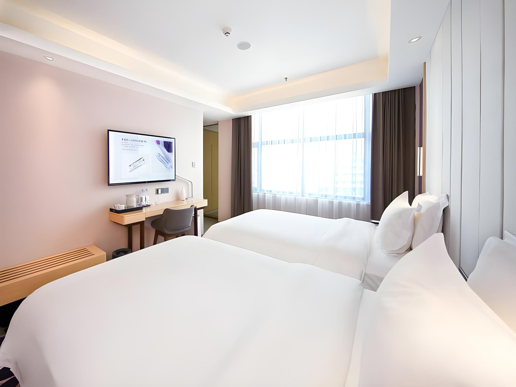 WH - Deluxe Room Twin