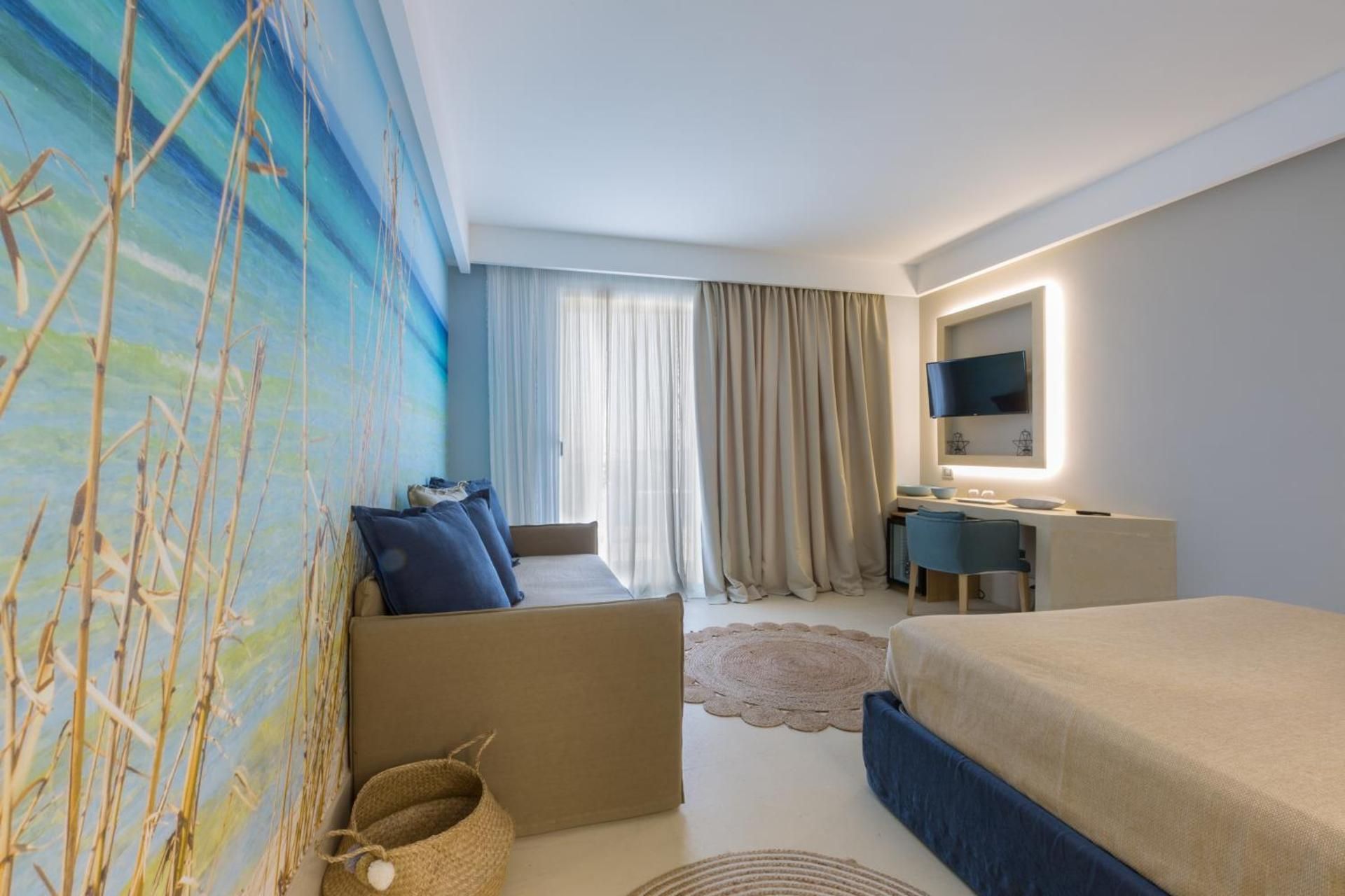 Junior Suite with Balcony and Sea View