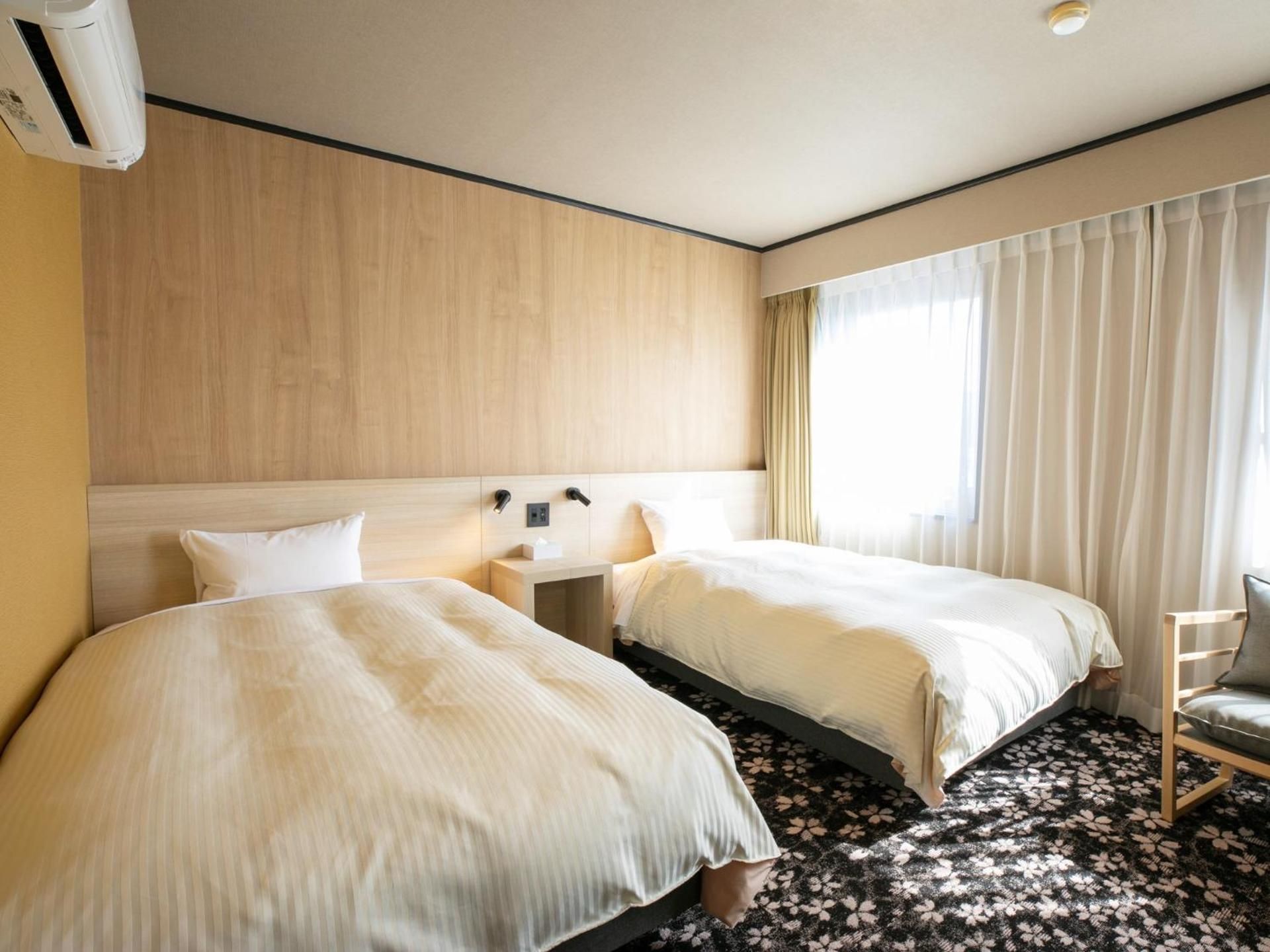 Deluxe Twin Room - Non-Smoking