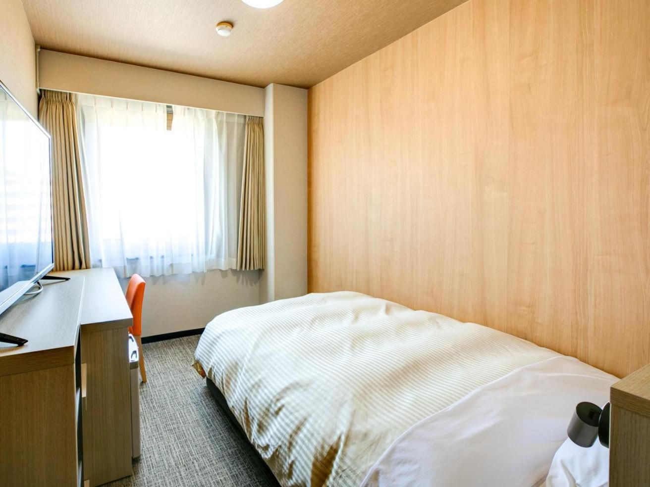Standard Single Room - Non-Smoking