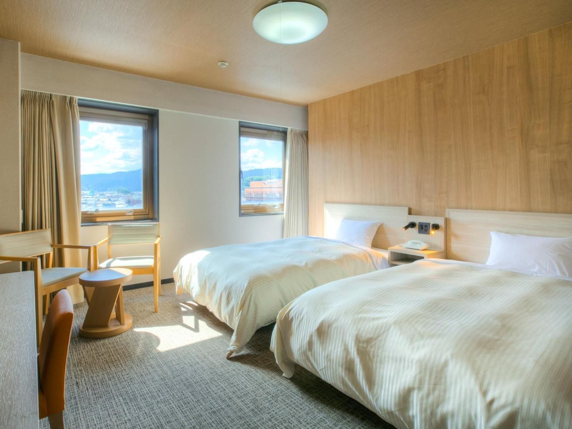 Standard Twin Room - Non-Smoking