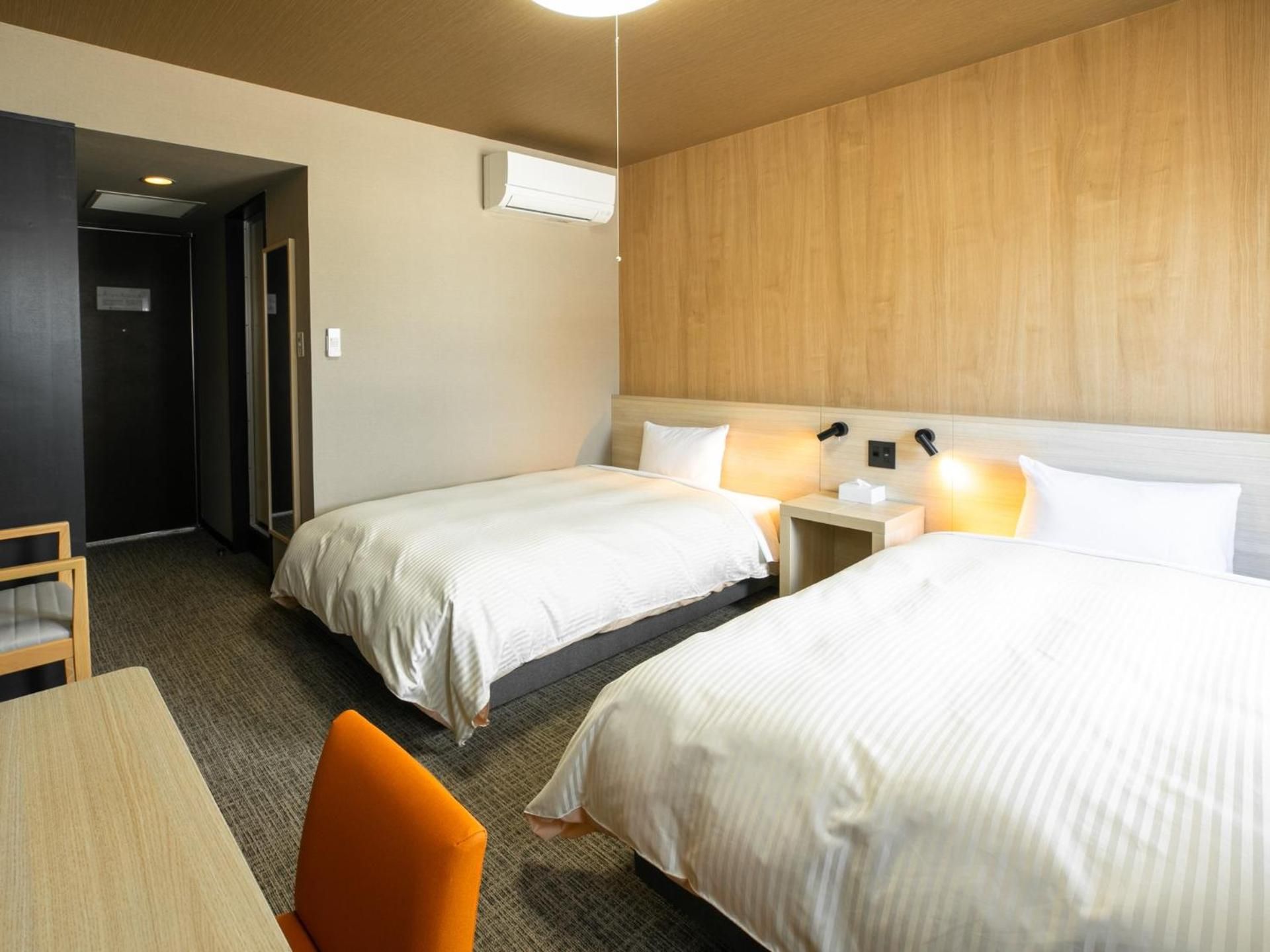 Large Twin Room