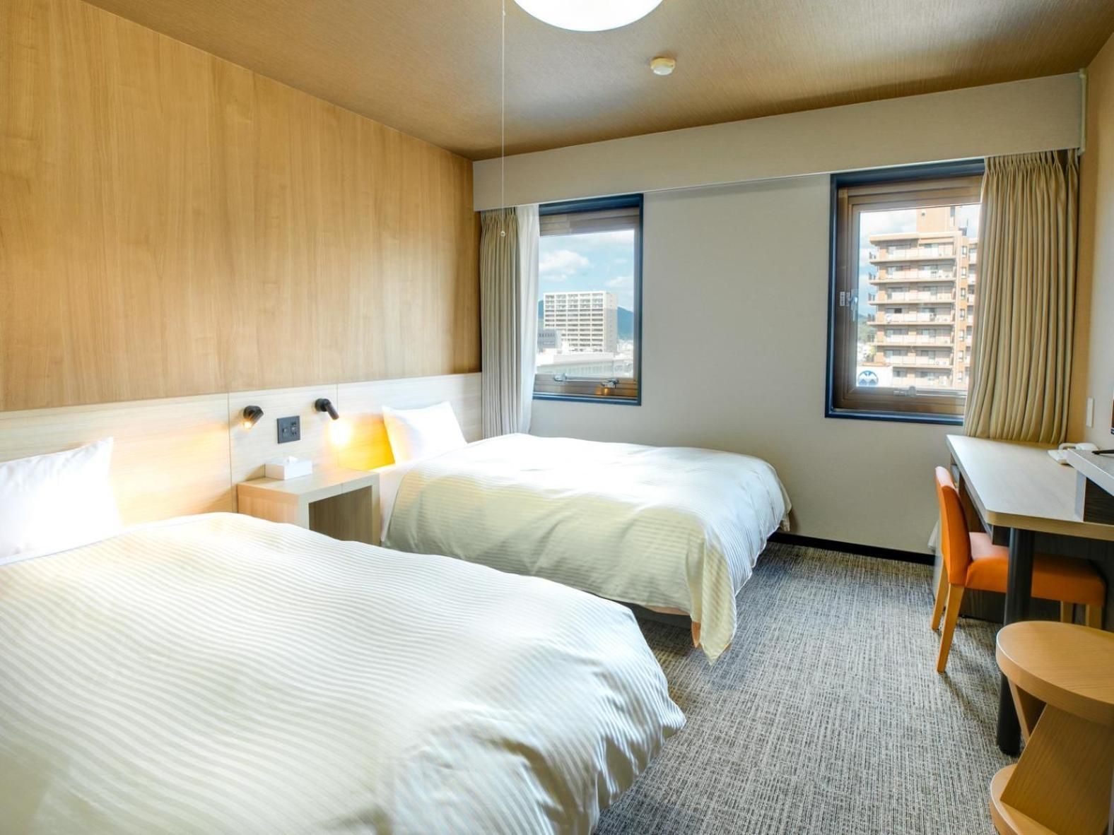 Standard Twin Room - Non-Smoking