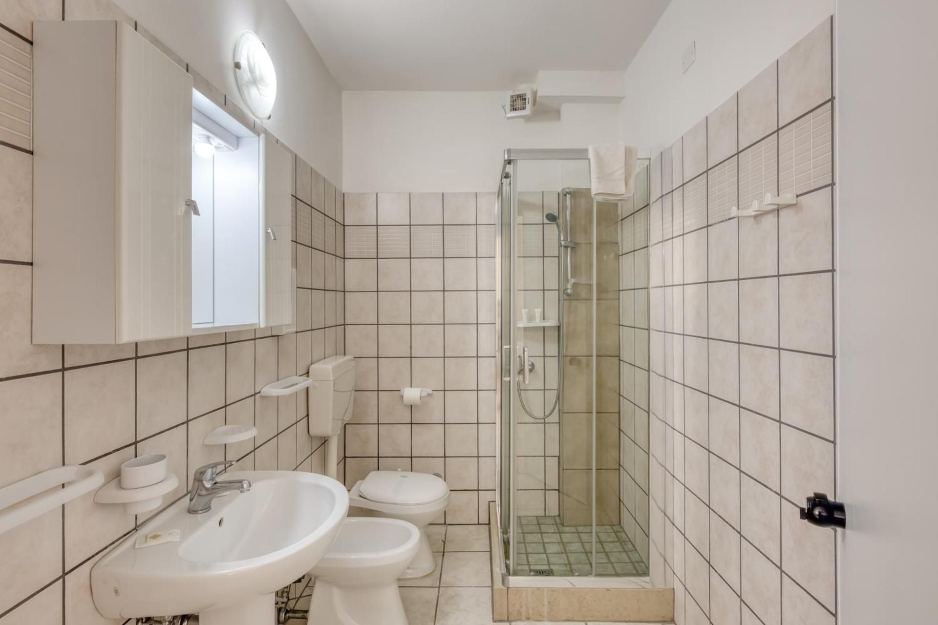Triple Room