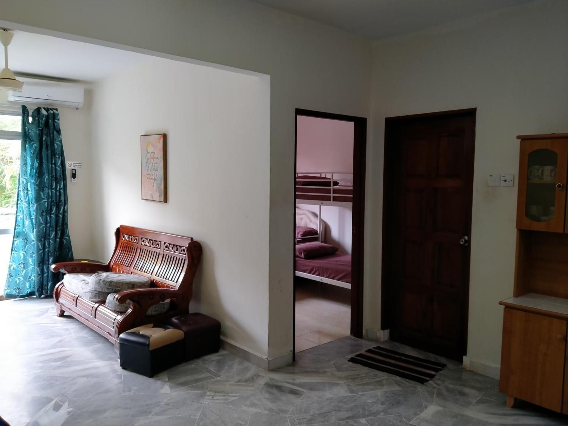 One-Bedroom Apartment