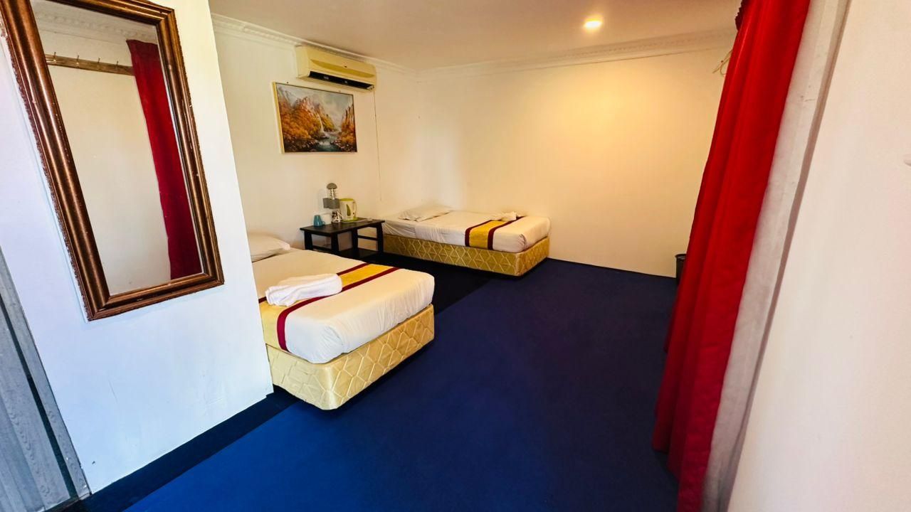 TWIN Standard Twin Room