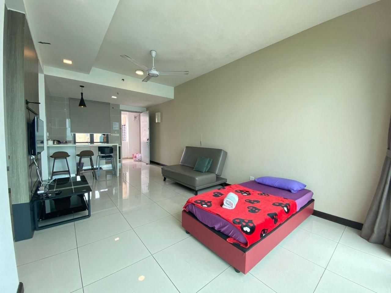 Studio Apartment with Sea View